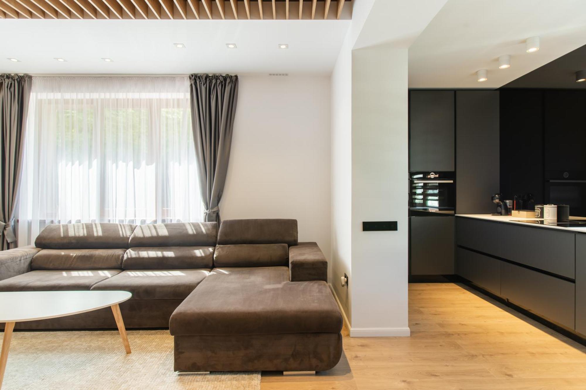 Koa - Memo Haus Lägenhet Braşov Exteriör bild